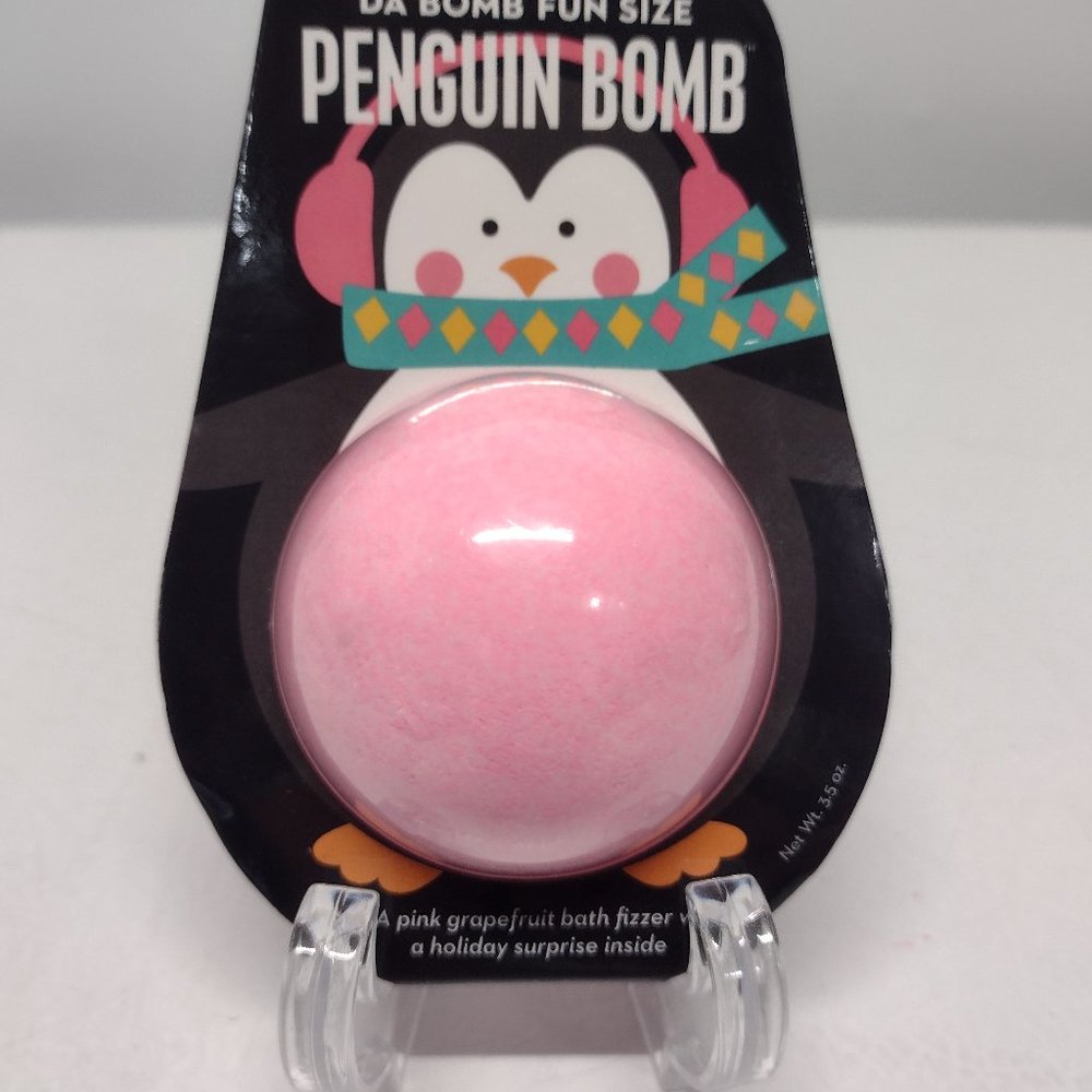 NWT! Da Bomb Christmas Holiday Bath Bombs - Penguin & Bling Bombs